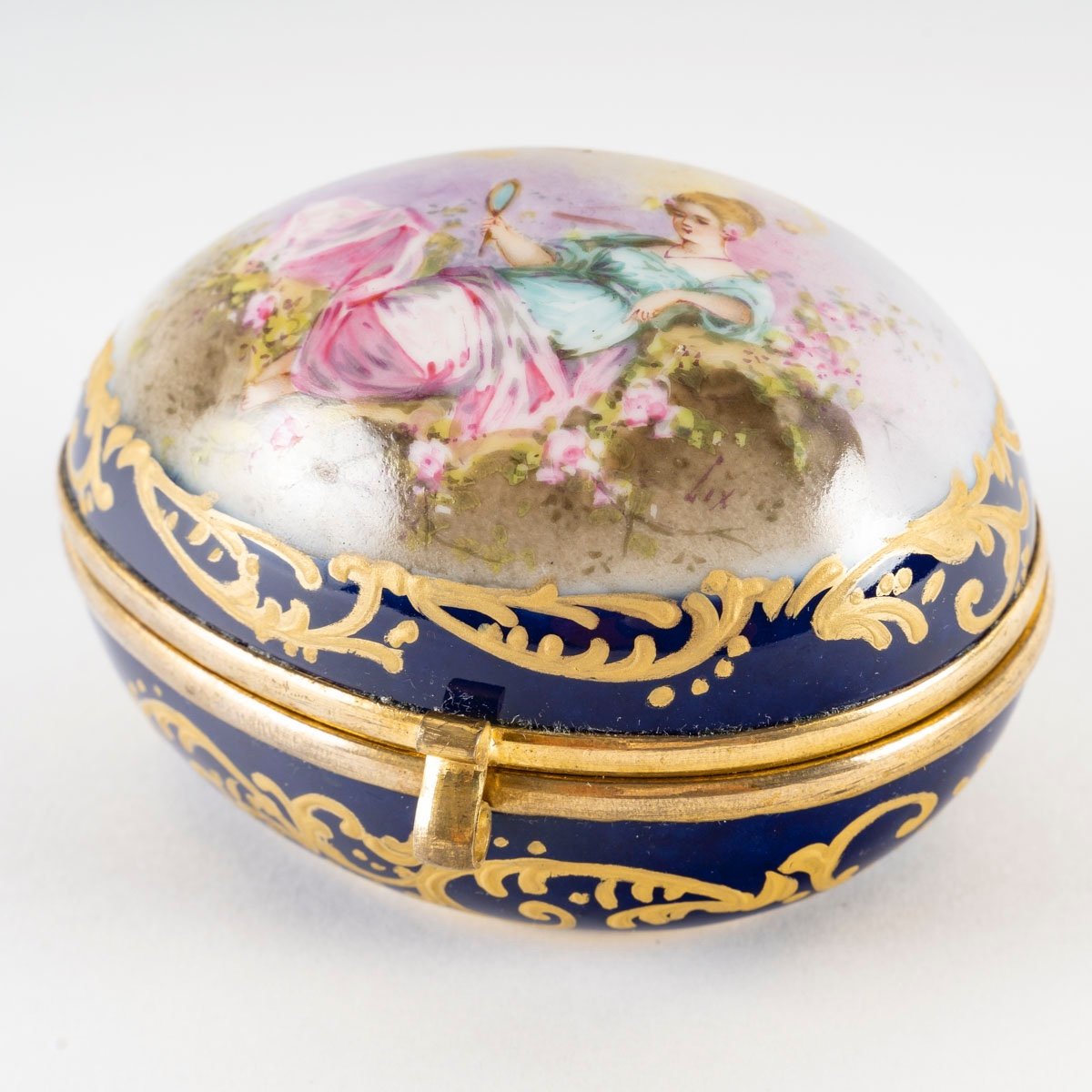 Un Petit Coffret à Bijoux l'Oeuf En Porcelaine, Fin XIXème Siècle -photo-7