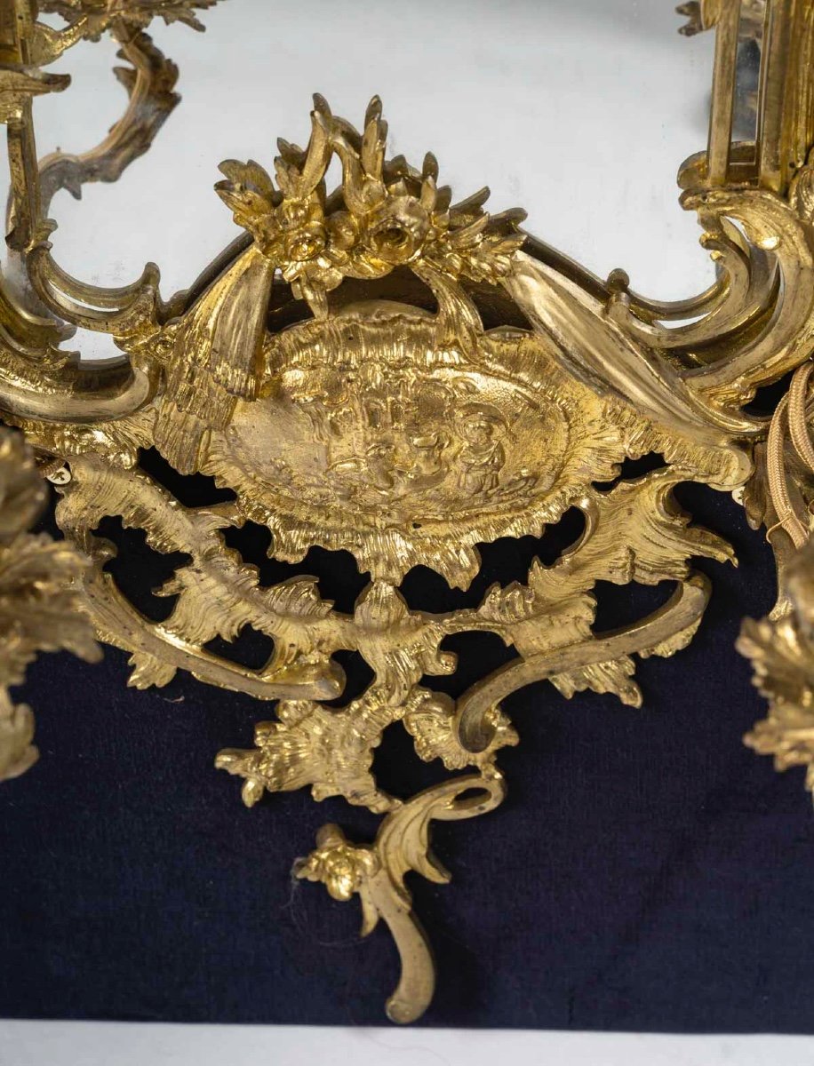 Une paire de miroirs d'applique  en bronze doré, XIXème Siècle -photo-1