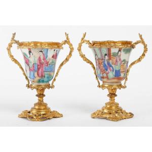 Une Paire De Vases En Porcelaine Chinoise Maison Rose Fin XIXème Siècle 