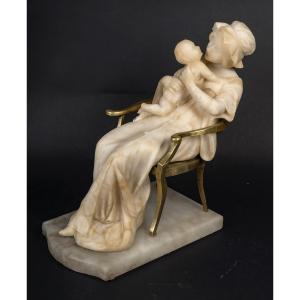 Une Belle Sculpture En Albâtre Et Bronze  Art Nouveau 