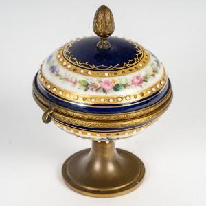 A Small Bonbonniere Cup On Foot, Napoleon III Period