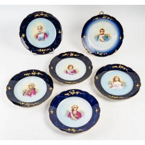 Série d'Assiettes En Porcelaine Bleu Et Blanc Fin XIXème Siècle 