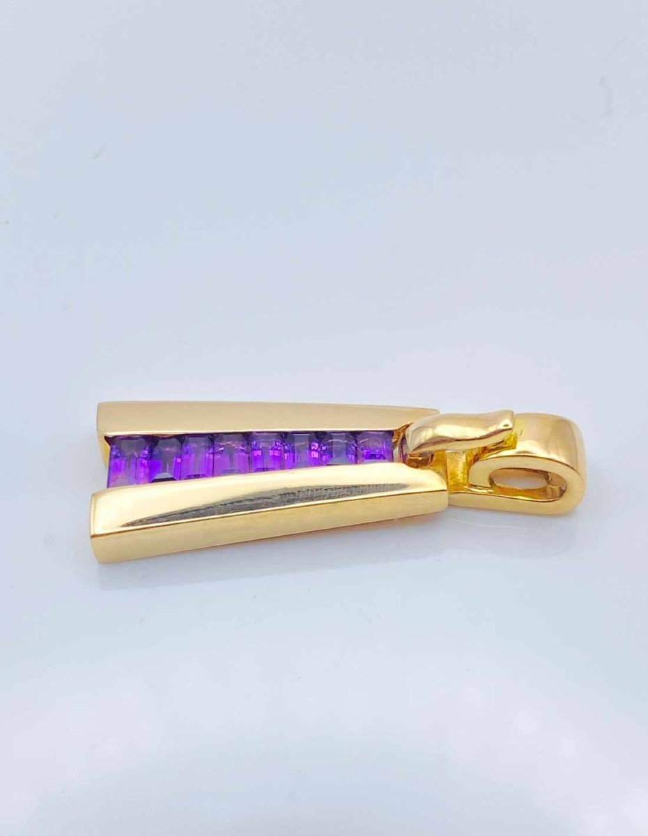 Guy Laroche - Gold & Amethyst Pendant-photo-4