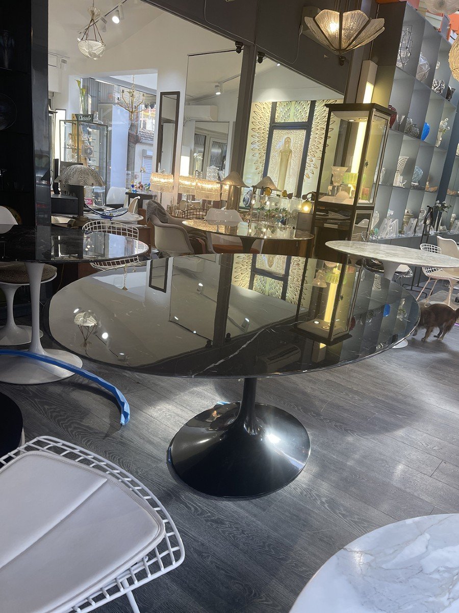 Saarinen & Knoll International: "tulip" Table, Marquina Marble And Black Rilsan-photo-5