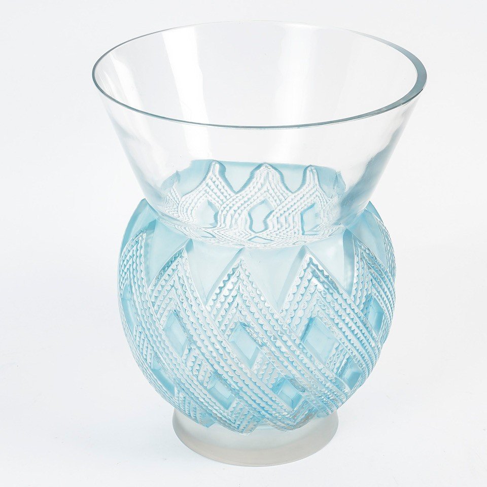 René Lalique ,1935 Entrelacs Vase