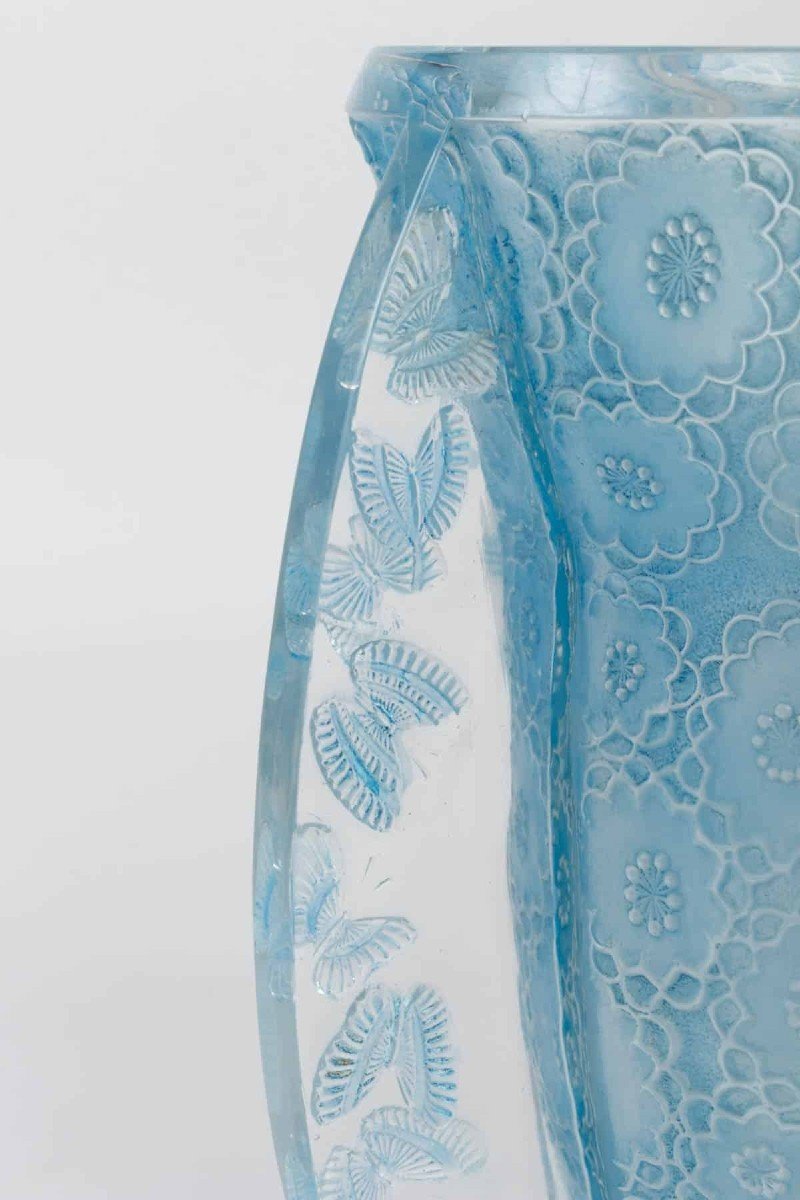 René Lalique Vase "butterflies"-photo-2