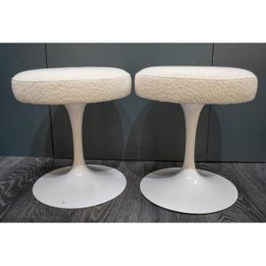 Knoll -e Saarinen ‘tulip’ Pair Of Stools