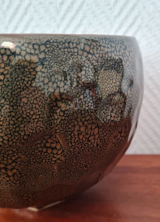 Matthieu Robert - Faceted Stoneware Cup Covered With Oil Drops-photo-3