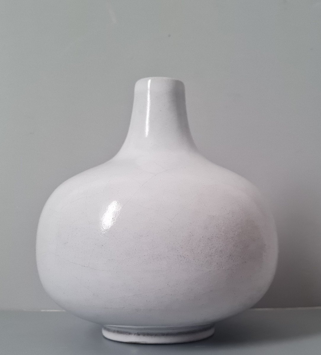 René Ben Lisa - Soft Stoneware Vase With Cloudy White Glaze-photo-3