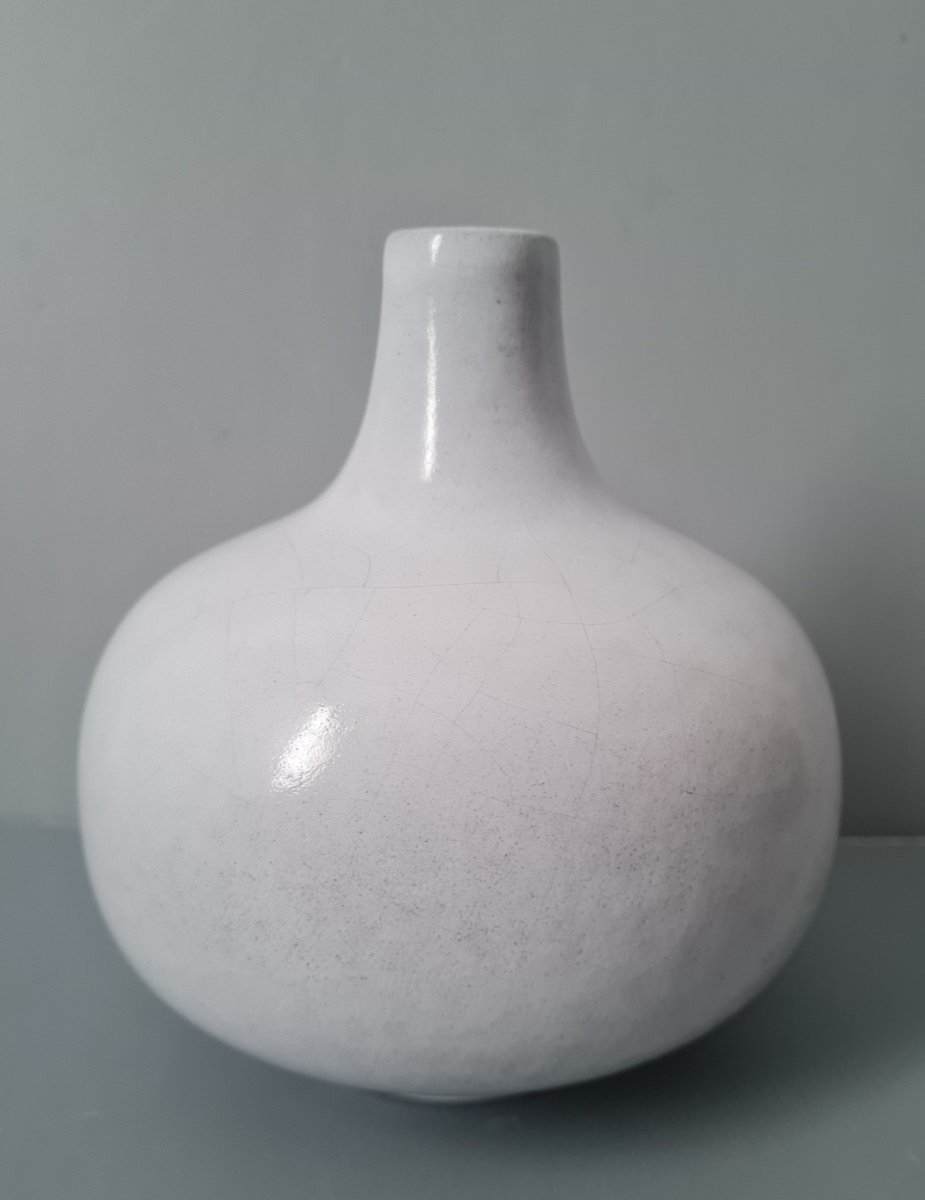 René Ben Lisa - Soft Stoneware Vase With Cloudy White Glaze