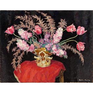 Jacques-Martin Ferrières, Tulipes Et Giroflées Dans Vase Or, Tapis Rouge En Fond