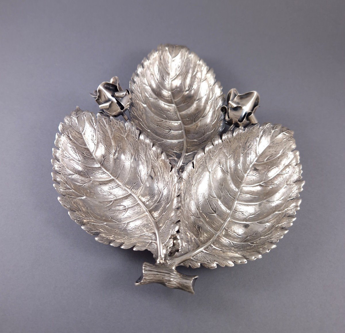 Buccellati - Sterling Silver Leaf Bowl-photo-1