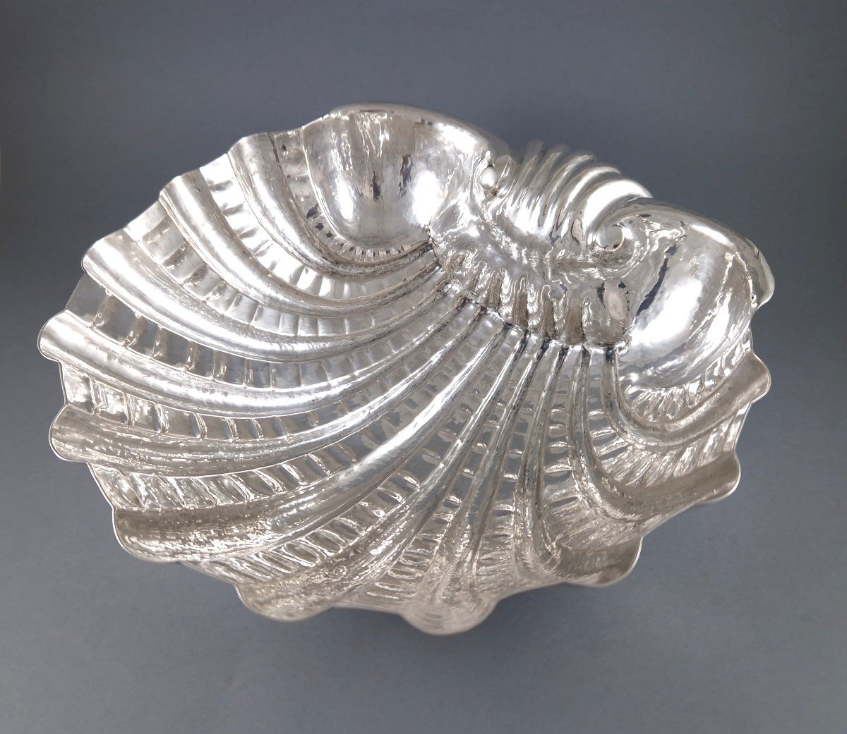 Coupe coquille en argent massif