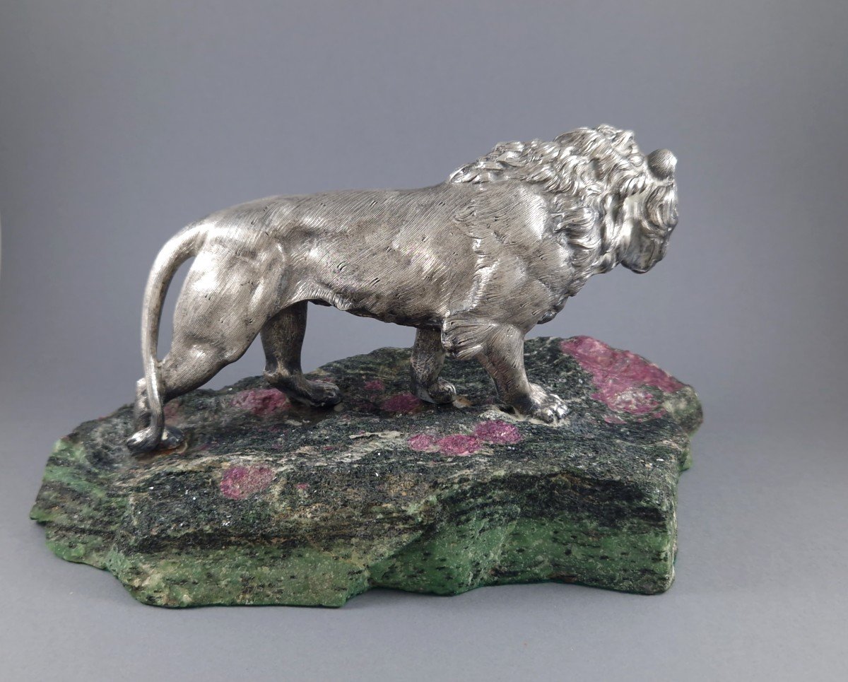 Sculpture lion en argent massif et eudialyte -photo-4