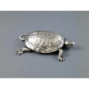 Tortue en argent massif