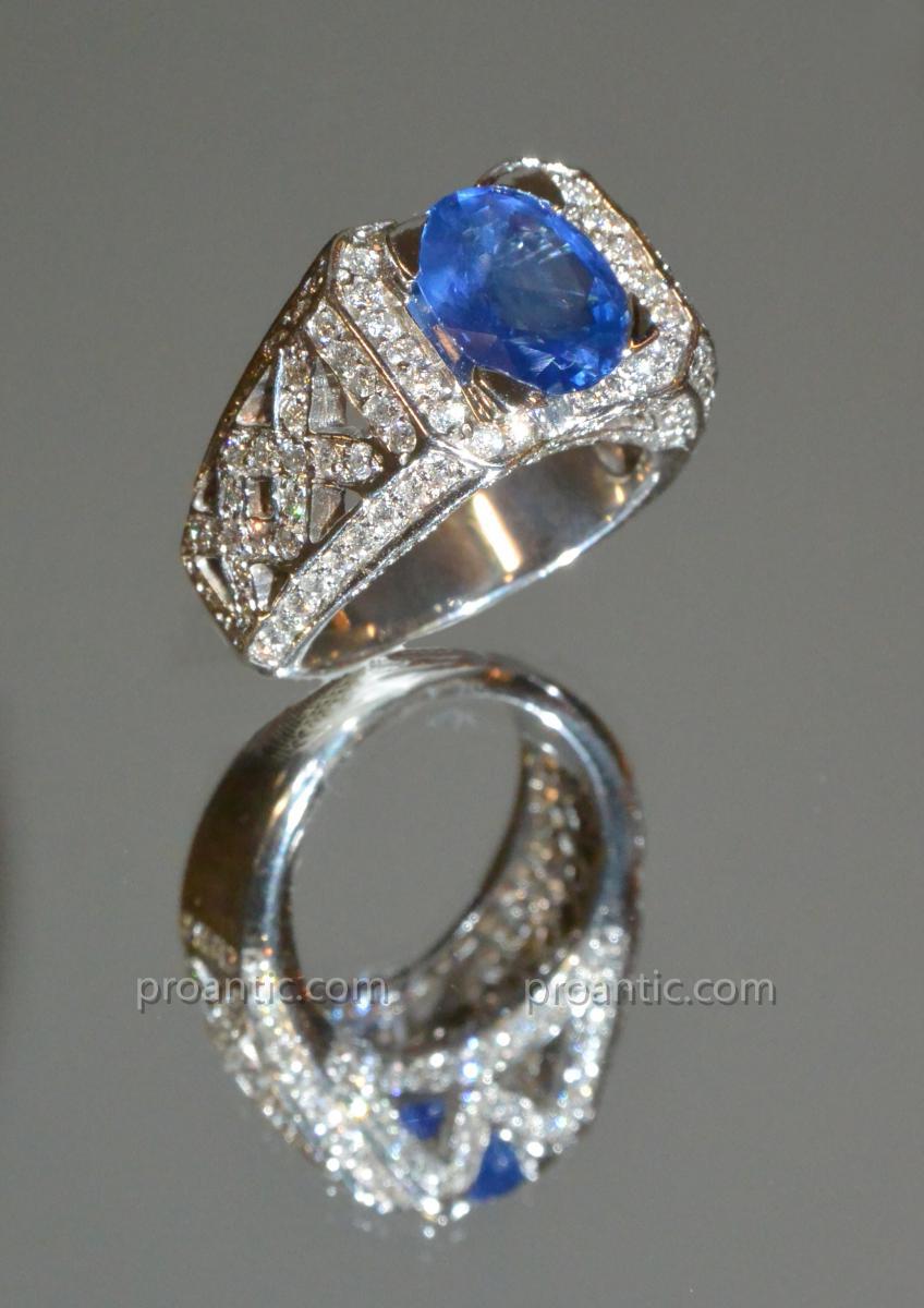 Ring In 18k White Gold, Sapphire And Diamonds From Ceylon-photo-2