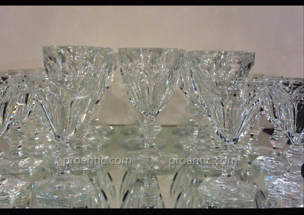 Baccarat Harcourt Model 9 12 Water Glass And White Wine Glasses-photo-2