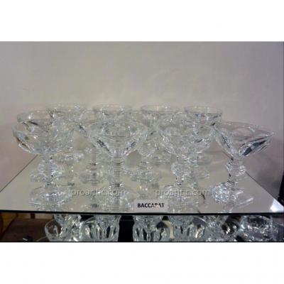 Baccarat Harcourt Model 12 Cups Champagne