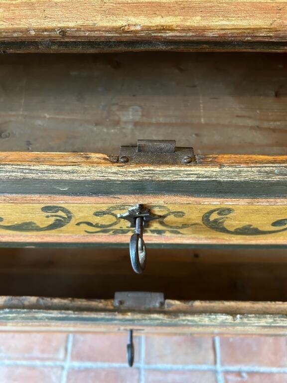 18th Century Provence Painted Chest Of Drawers-photo-2