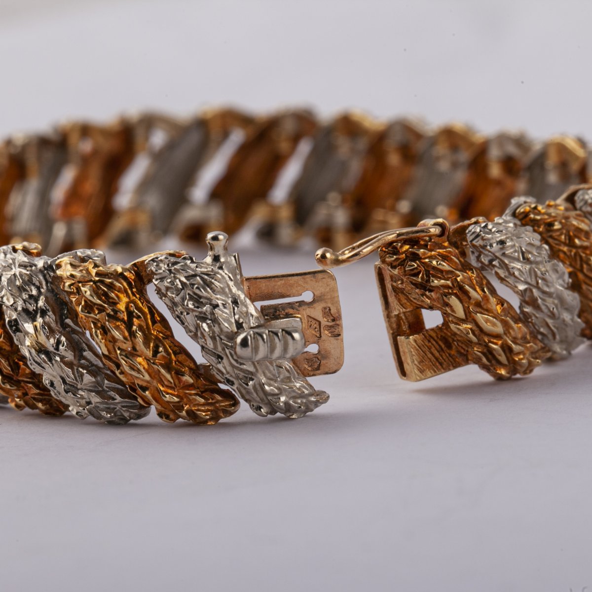 18k Golden Bracelet-photo-3