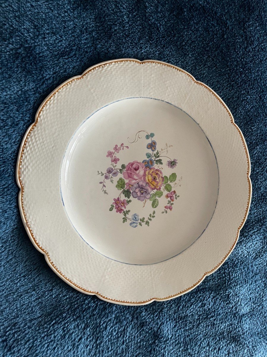 Chantilly Plate Flowers-photo-1