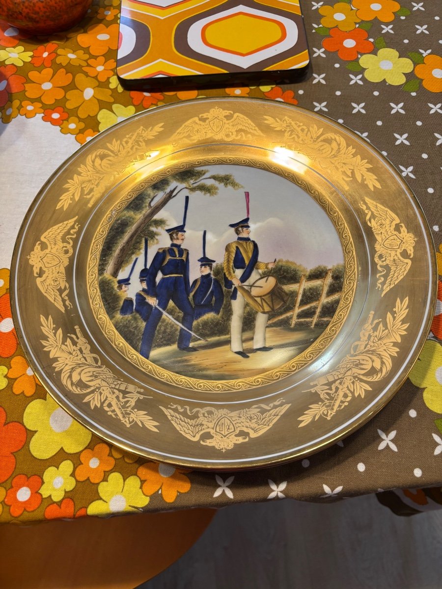 Ensemble De 5 Assiettes Militaires Russes En Porcelaine -photo-1