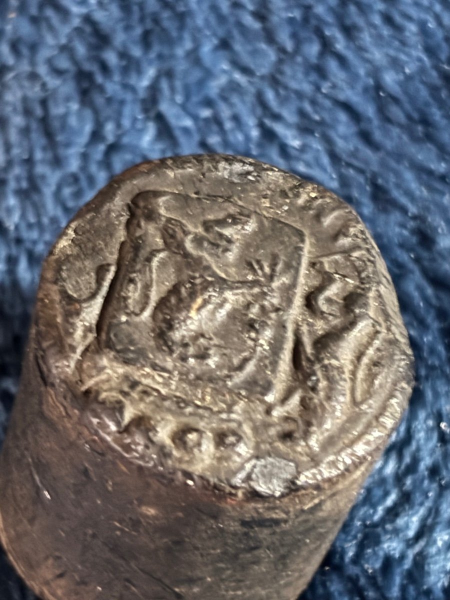 Lot Of Three Old Seals-photo-1