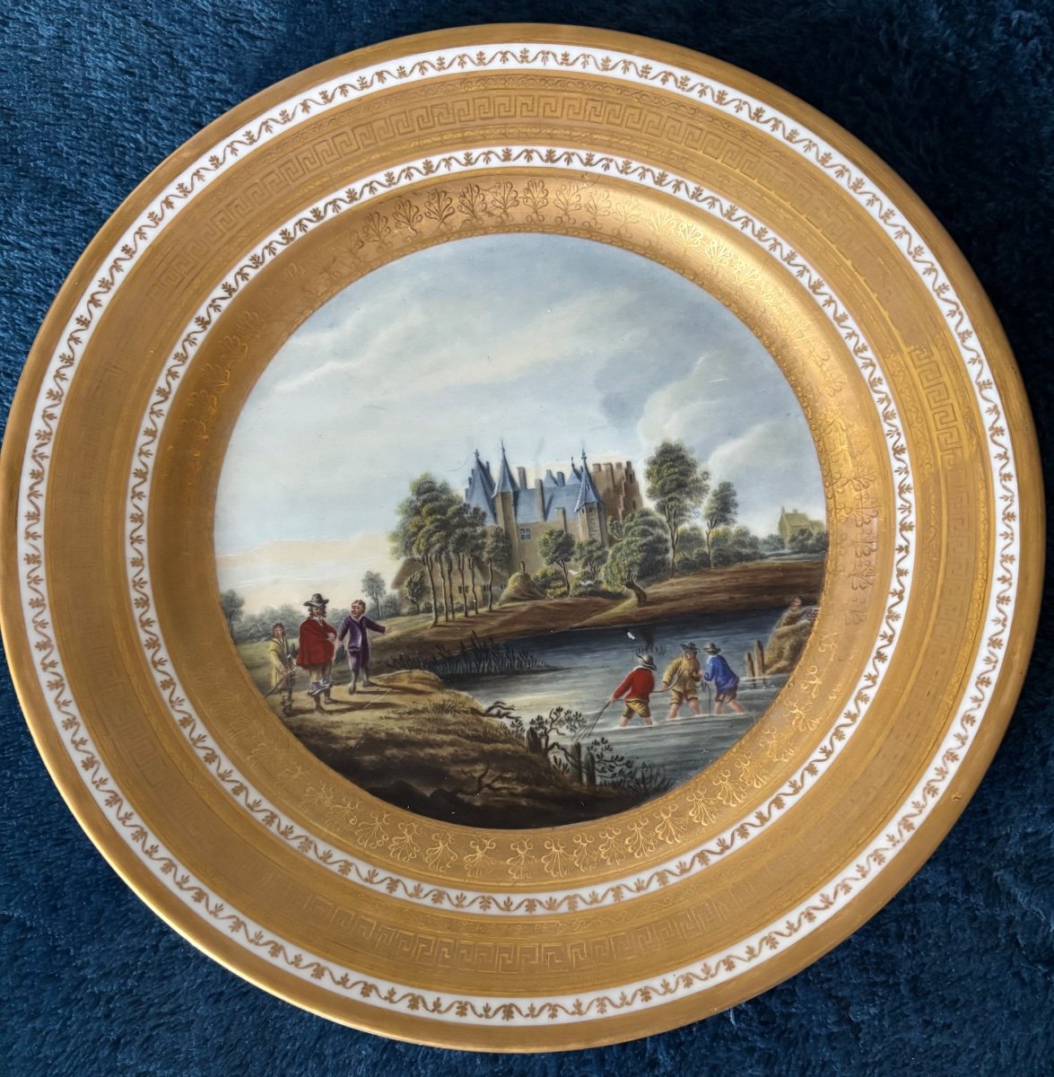 Plate. Castle View. Henri Parker Coat Of Arms