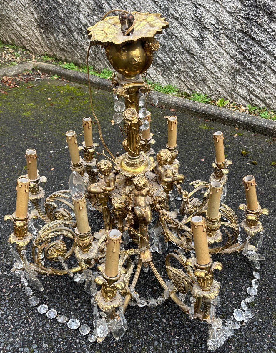 Lustre Bronze Avec 4 Putti Avec 3 Feux      12 Feux  -photo-5