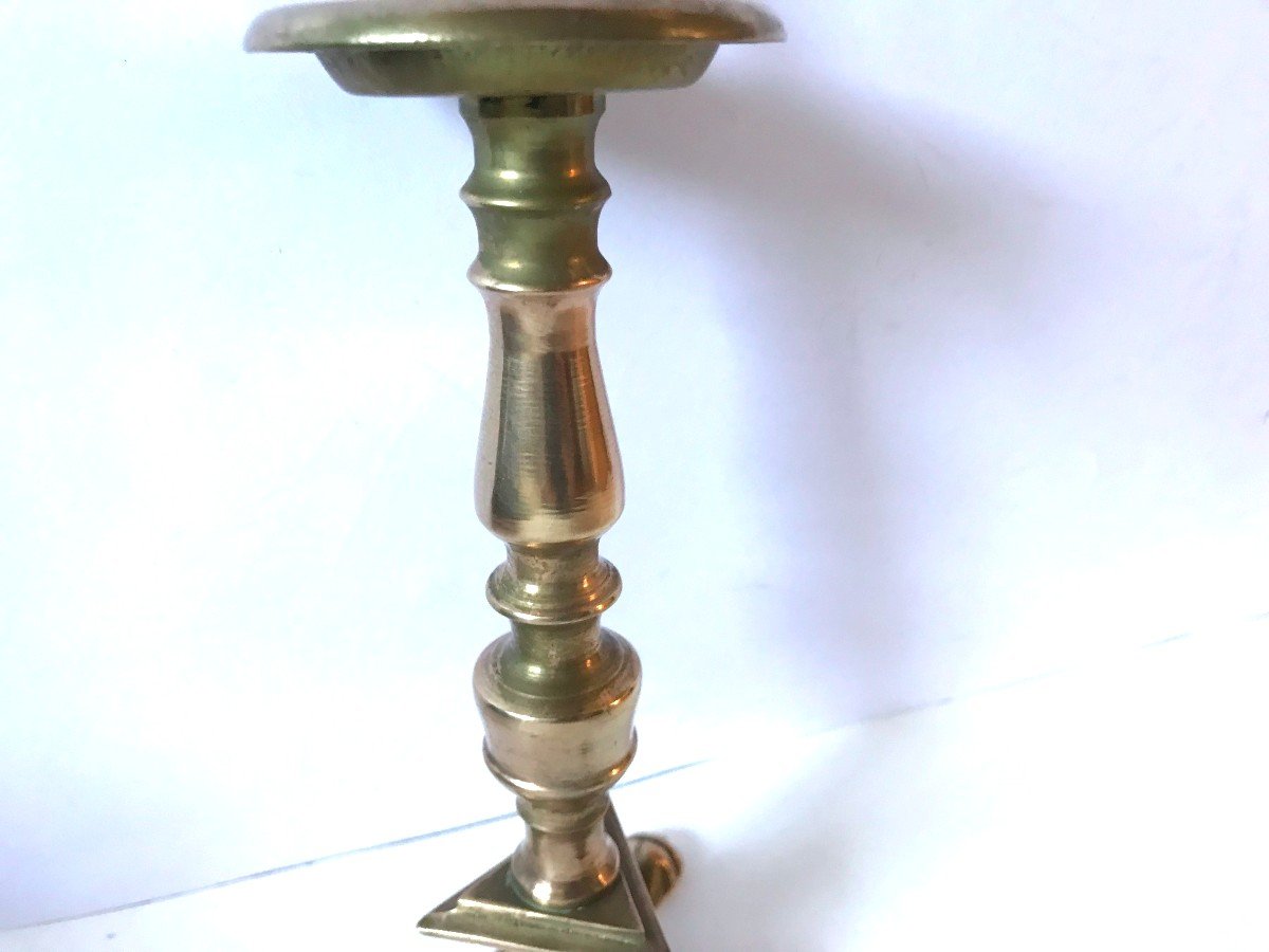 Candlestick In Bronze Resting On A Tripod Base, XIXth Time-photo-3