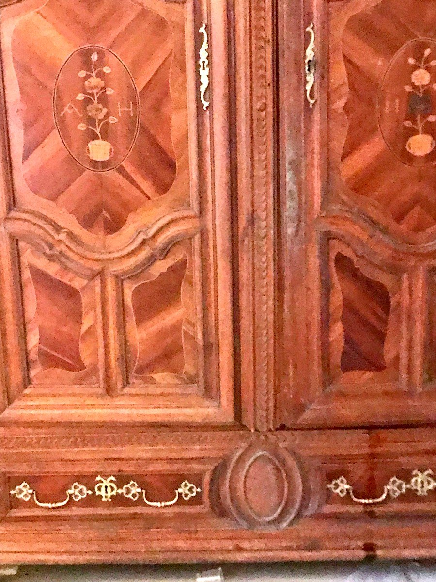 Armoire Ancienne Régionale En Placage à Motifs, époque XVIII ème-photo-2