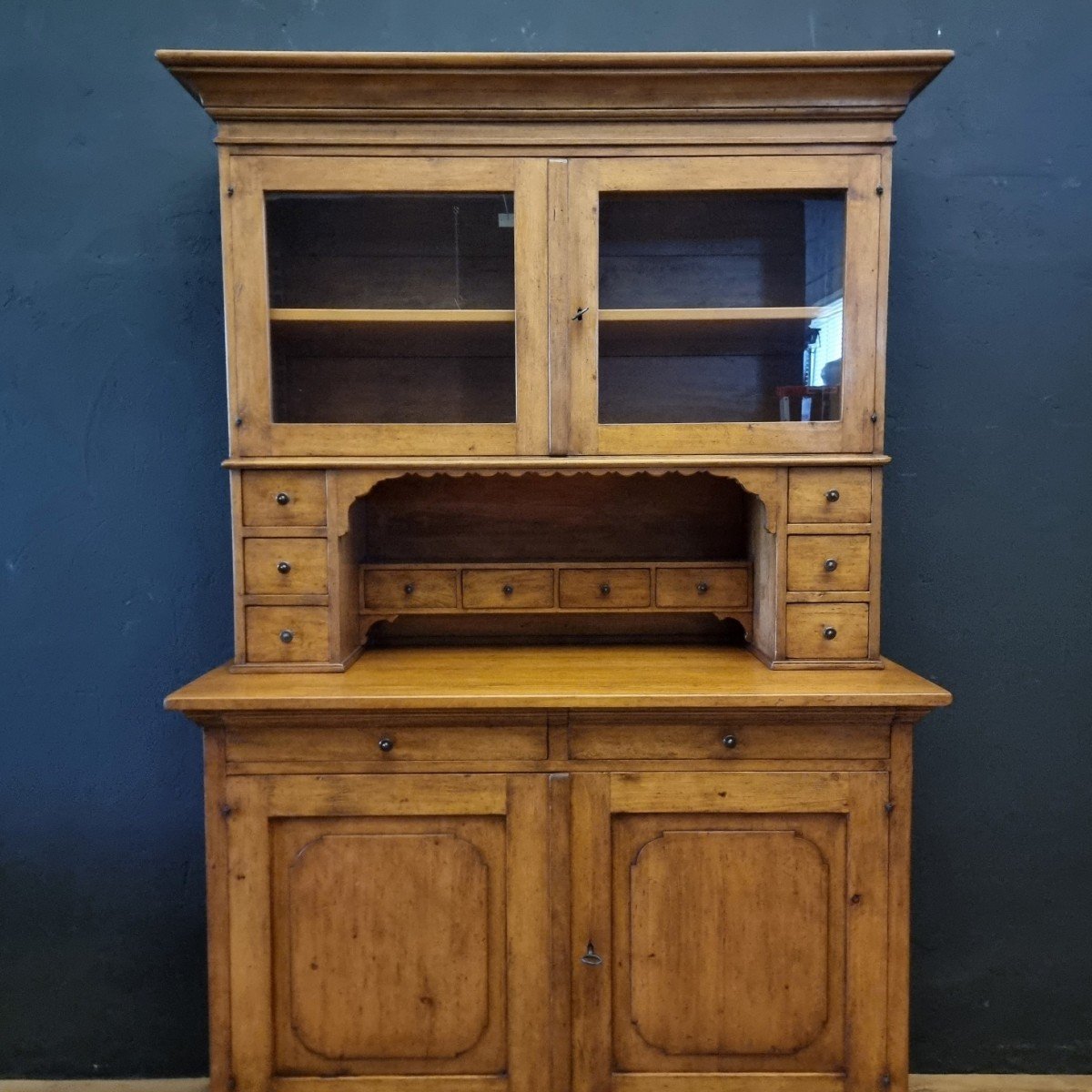 Buffet Vitrine Pour Une Chalet Dans Les Montagnes De Canazei-photo-4