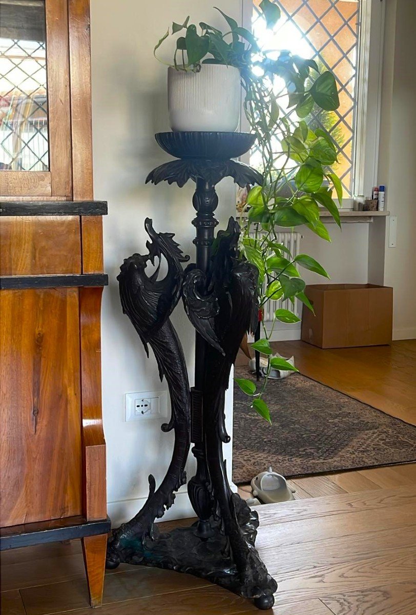 Side Table In Ebonized Wood With Dragons: A Treasure From The 19th Century