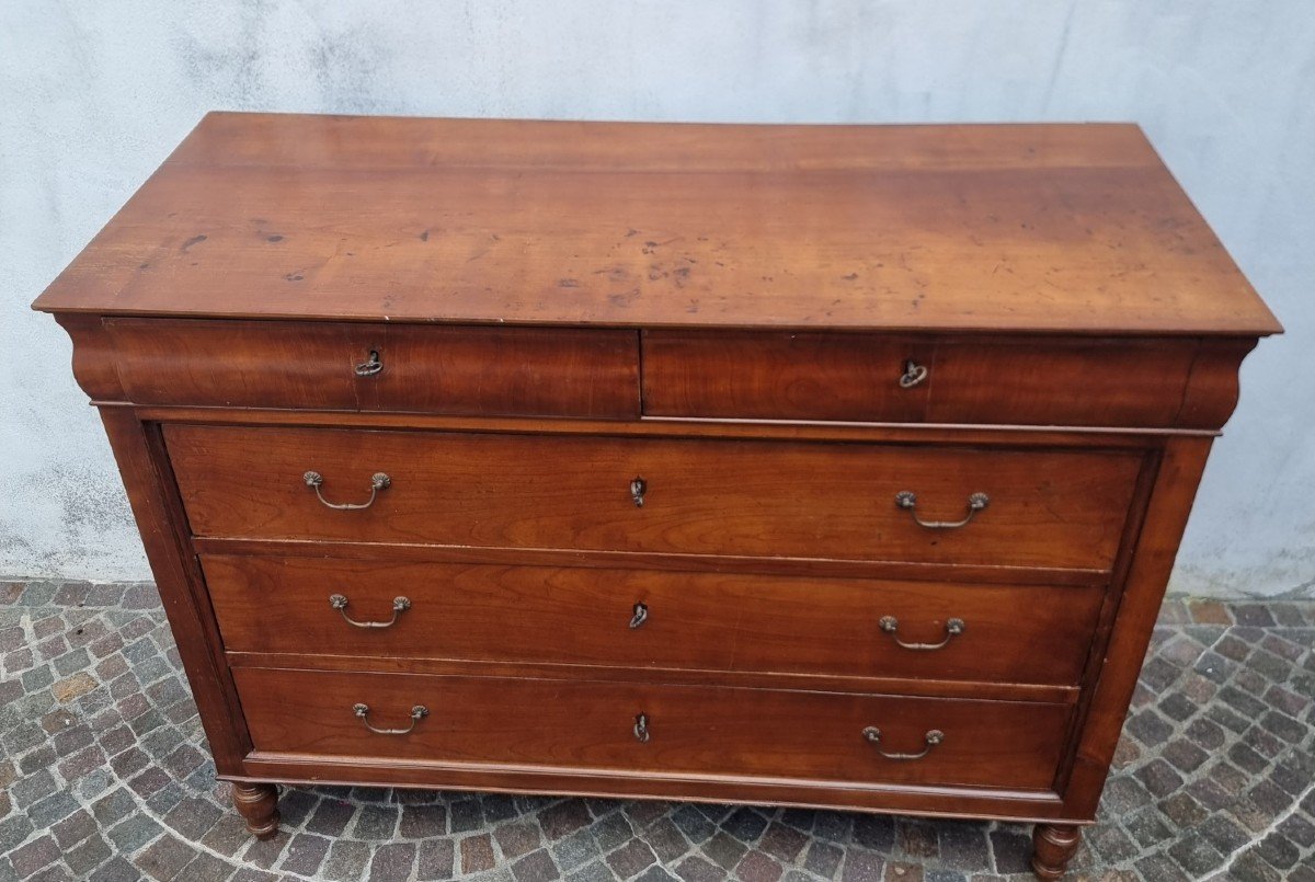 19th Century Cherrywood Chest Of Drawers: Elegance And History In One Piece-photo-1