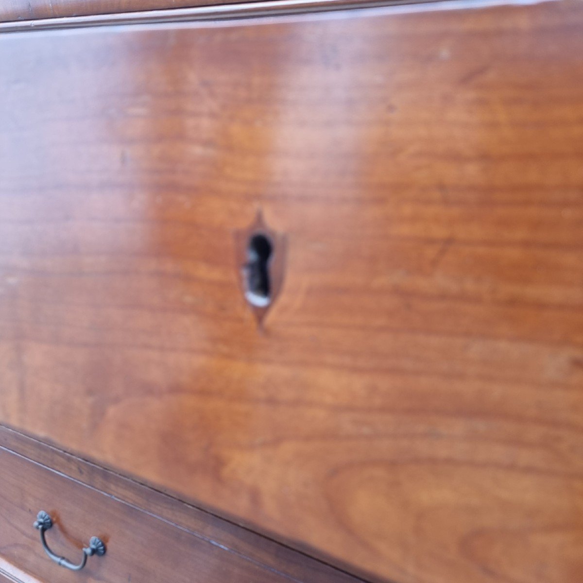 19th Century Cherrywood Chest Of Drawers: Elegance And History In One Piece-photo-4