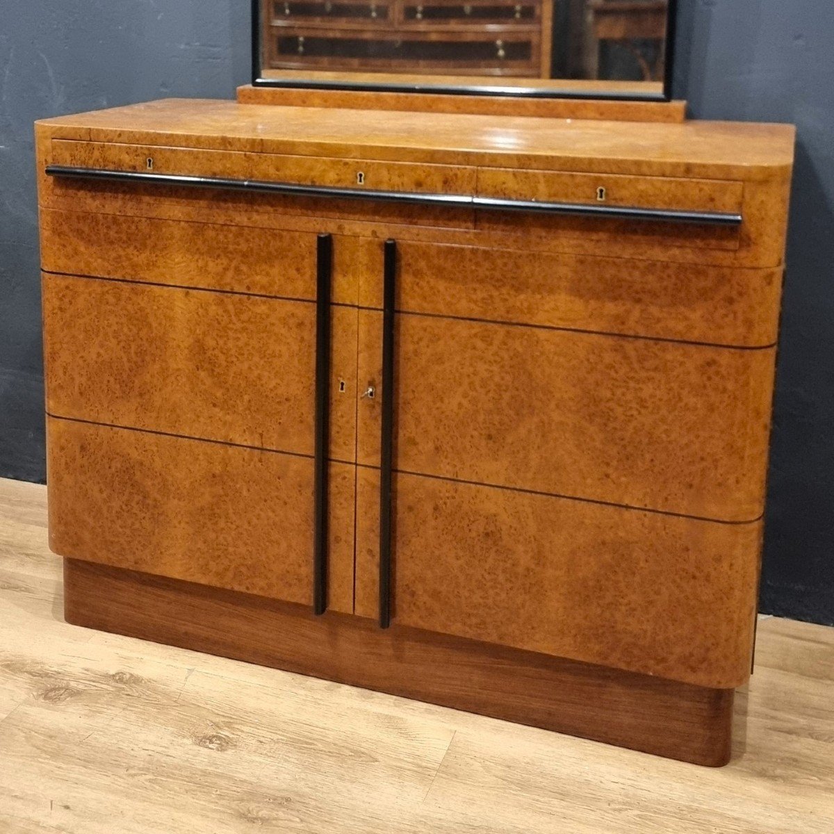 Original Art Deco Chest Of Drawers From The 1930s In Birch And Maple: Timeless Elegance