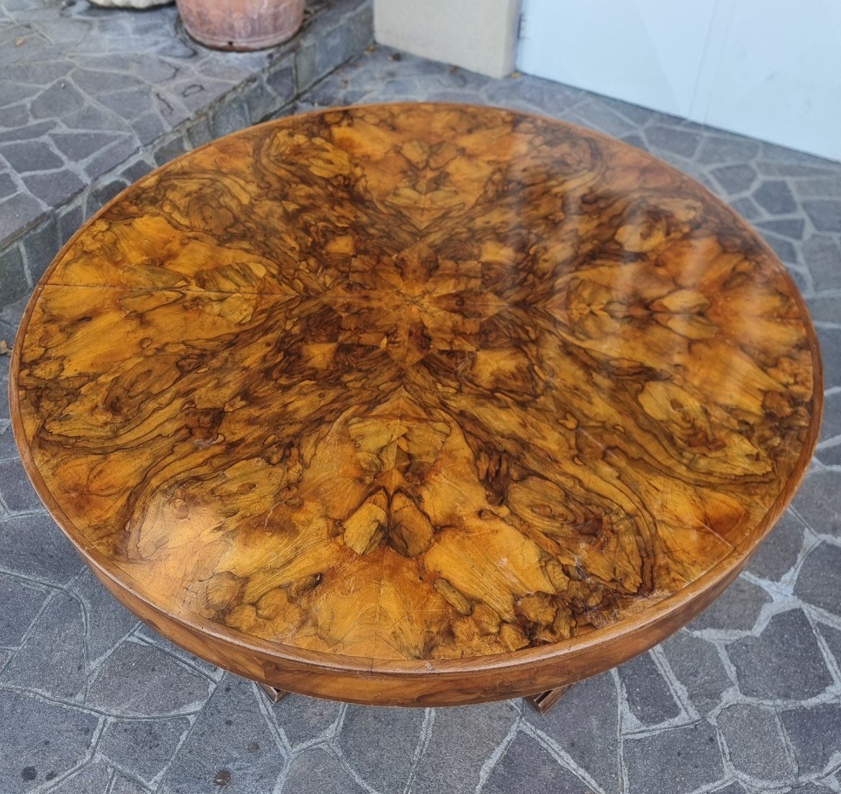 Art Deco Table From 1930 In Burl Walnut-photo-2