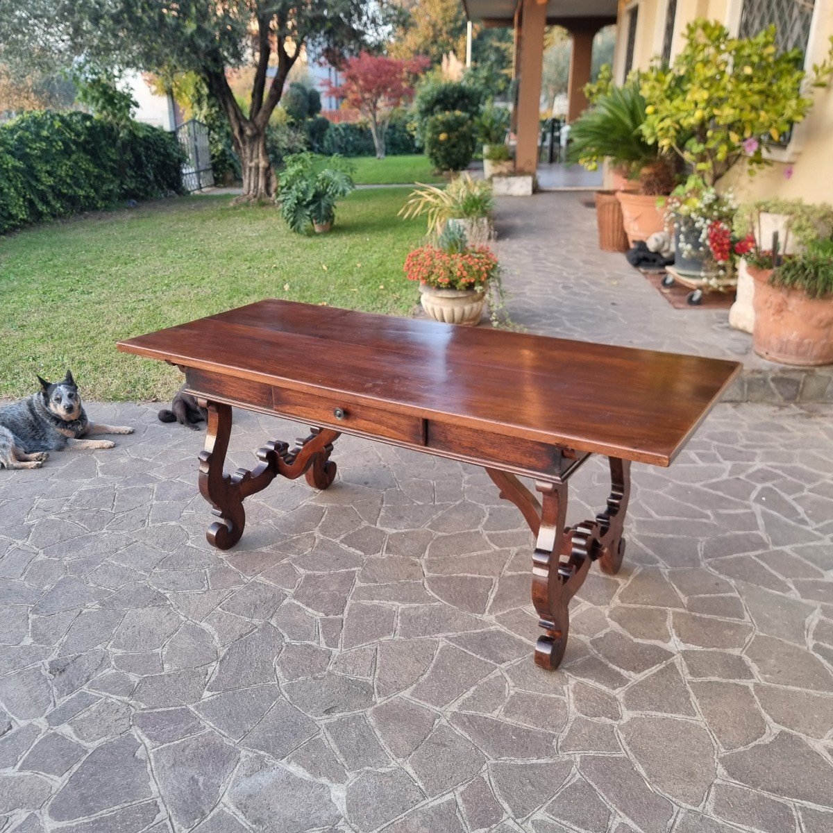 Large Tuscan Fratino Table From The 19th Century In Walnut