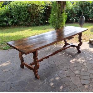 18th Century Bolognese Walnut Fratino Table: A Piece Of History For Your Home