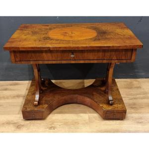 Biedermeier Table 1820 In Walnut: Timeless Elegance