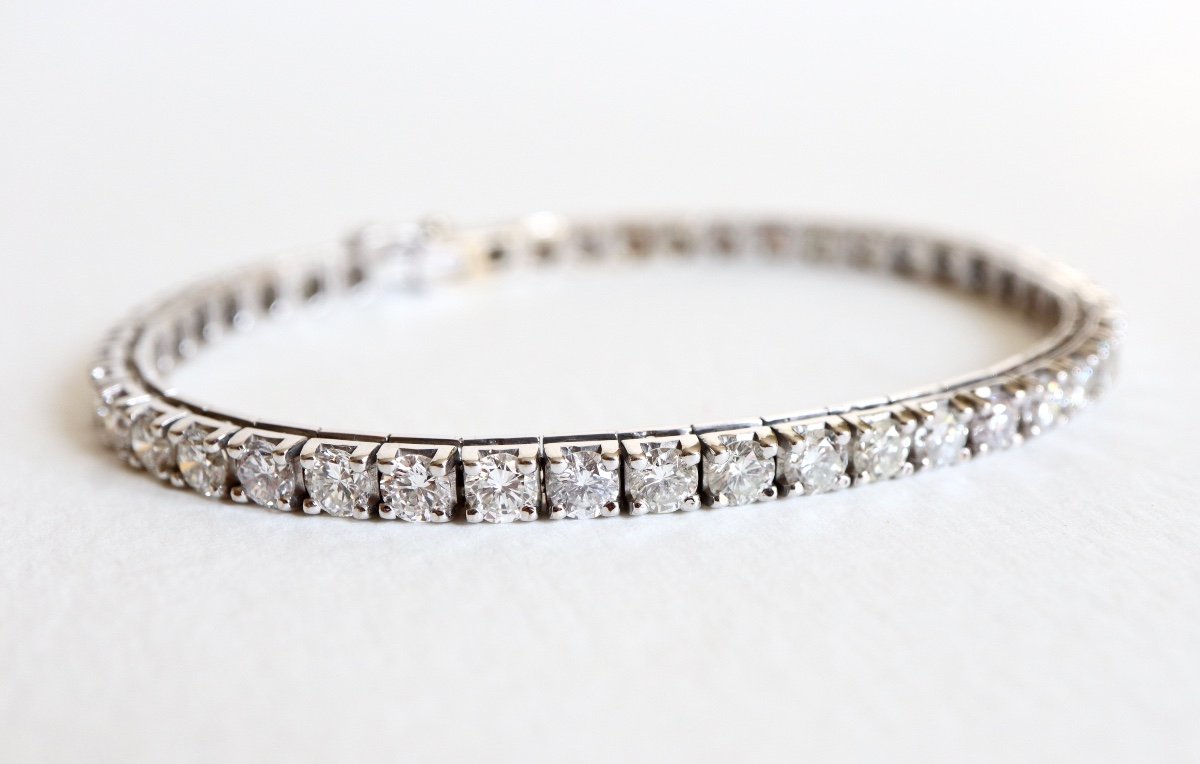 Line Bracelet In 18-karat White Gold And Diamonds Approx. 8.5 To 9 Carats