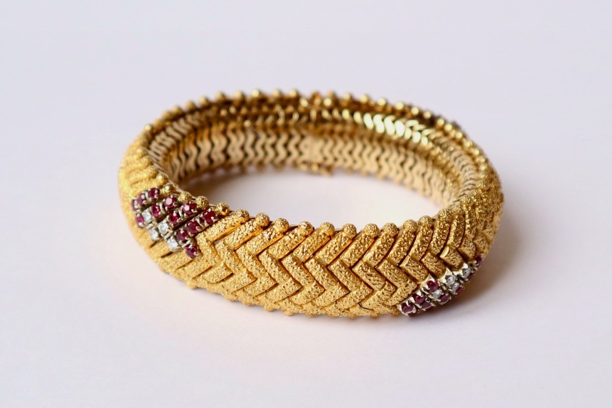 Bracelet Circa 1960 In 18 Carat Yellow Gold Satin Hammered And Ruby-photo-2