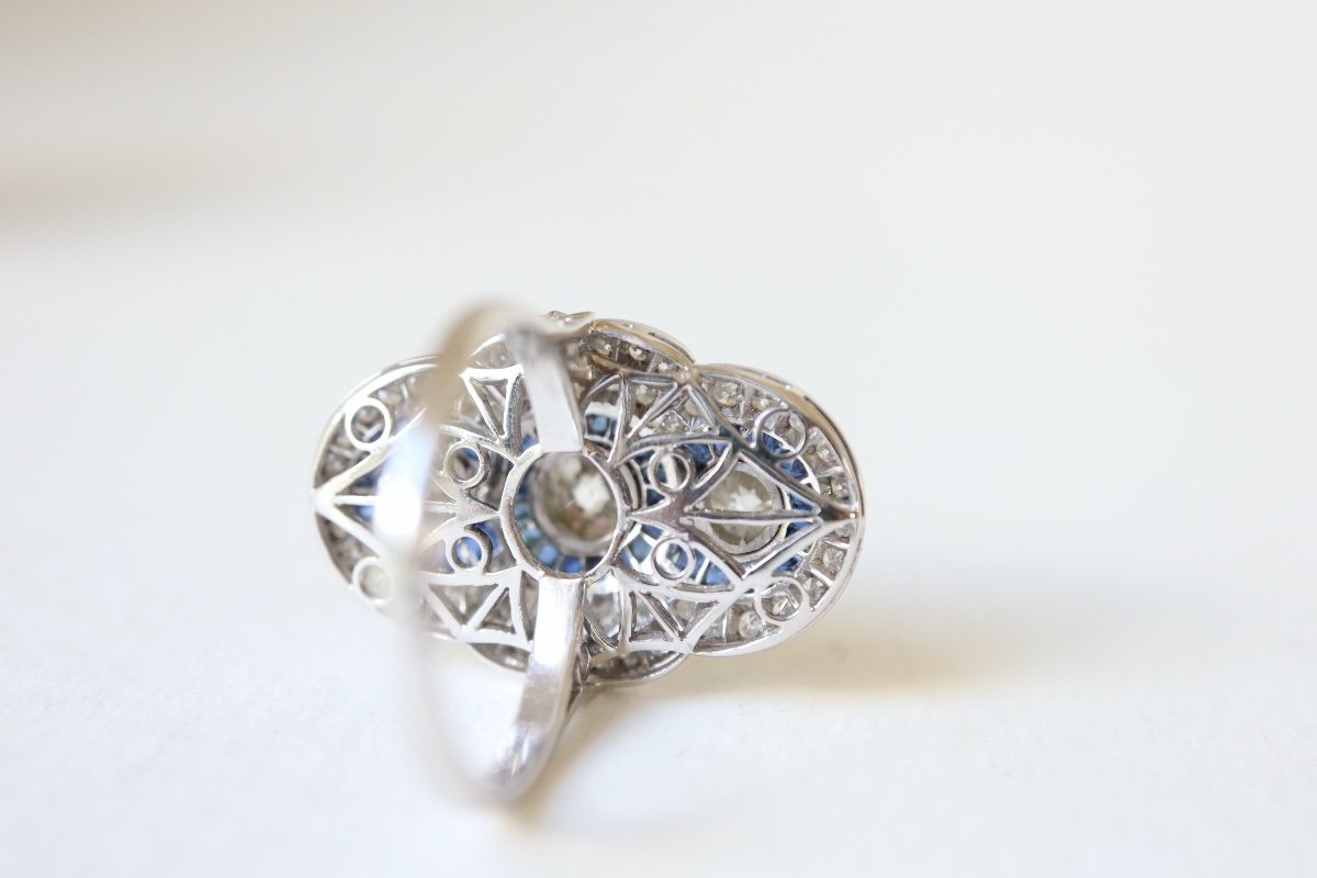 Marquise Ring Circa 1930 In Platinum Set With Diamonds And Calibrated Sapphires-photo-3