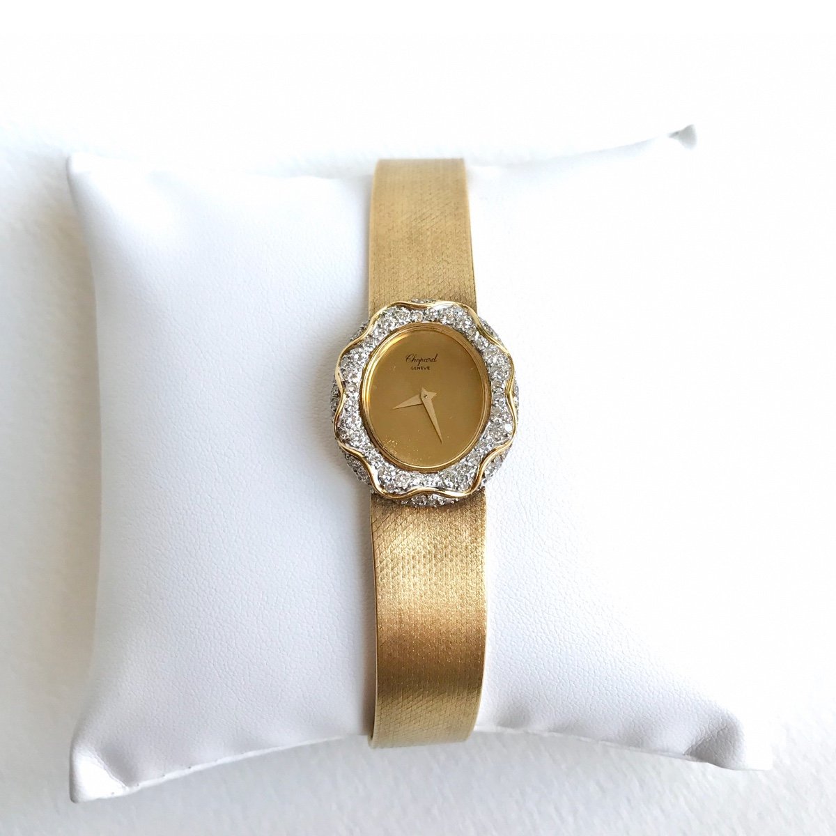 Chopard 1960 Watch In 18k Yellow Gold And Diamonds-photo-4