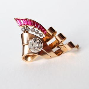 1940 Brooch In 18 Kt Yellow Gold Ruby And Diamonds