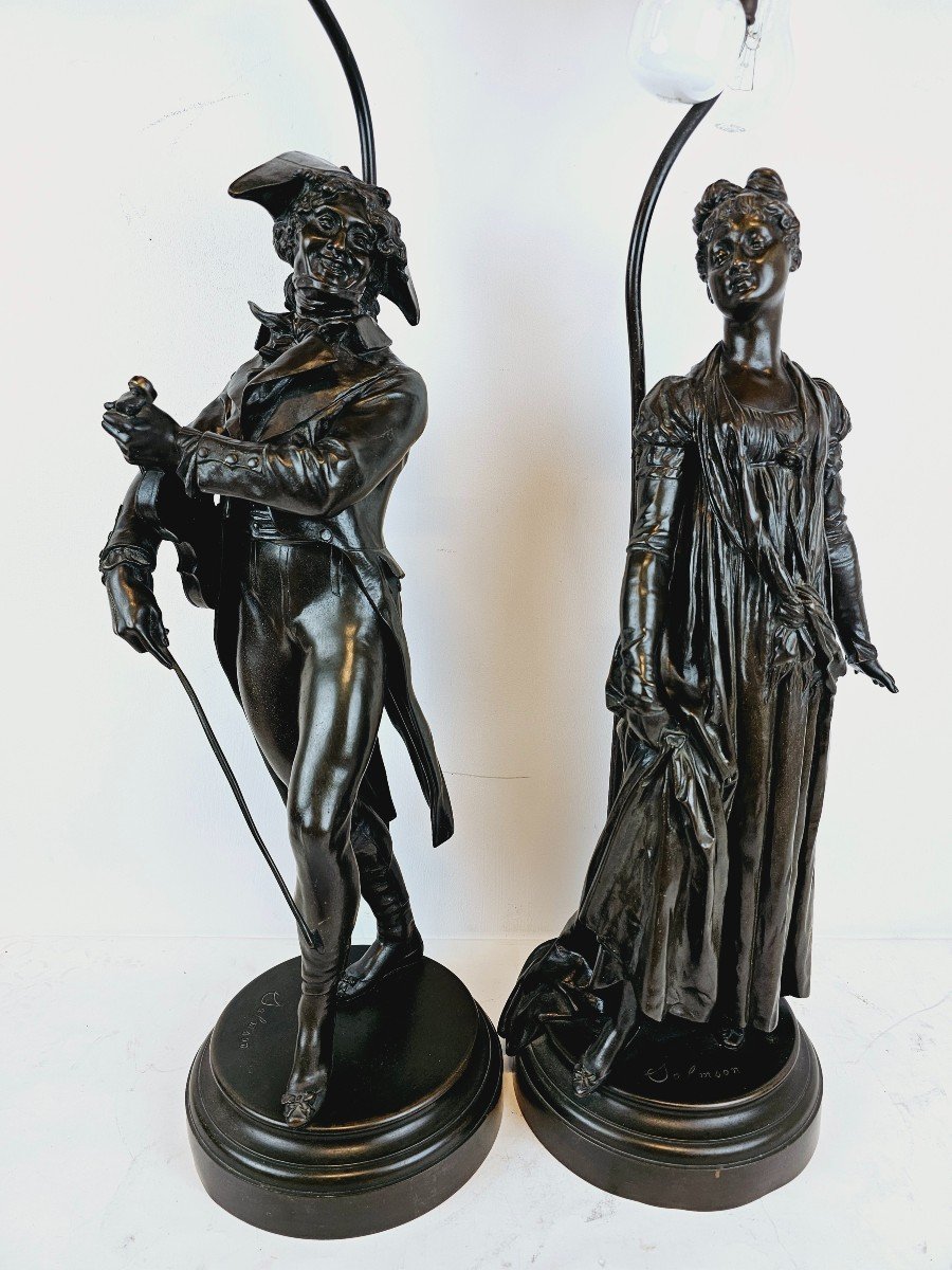 Une Paire De Figure De Lampes En Bronze Signe Salmson