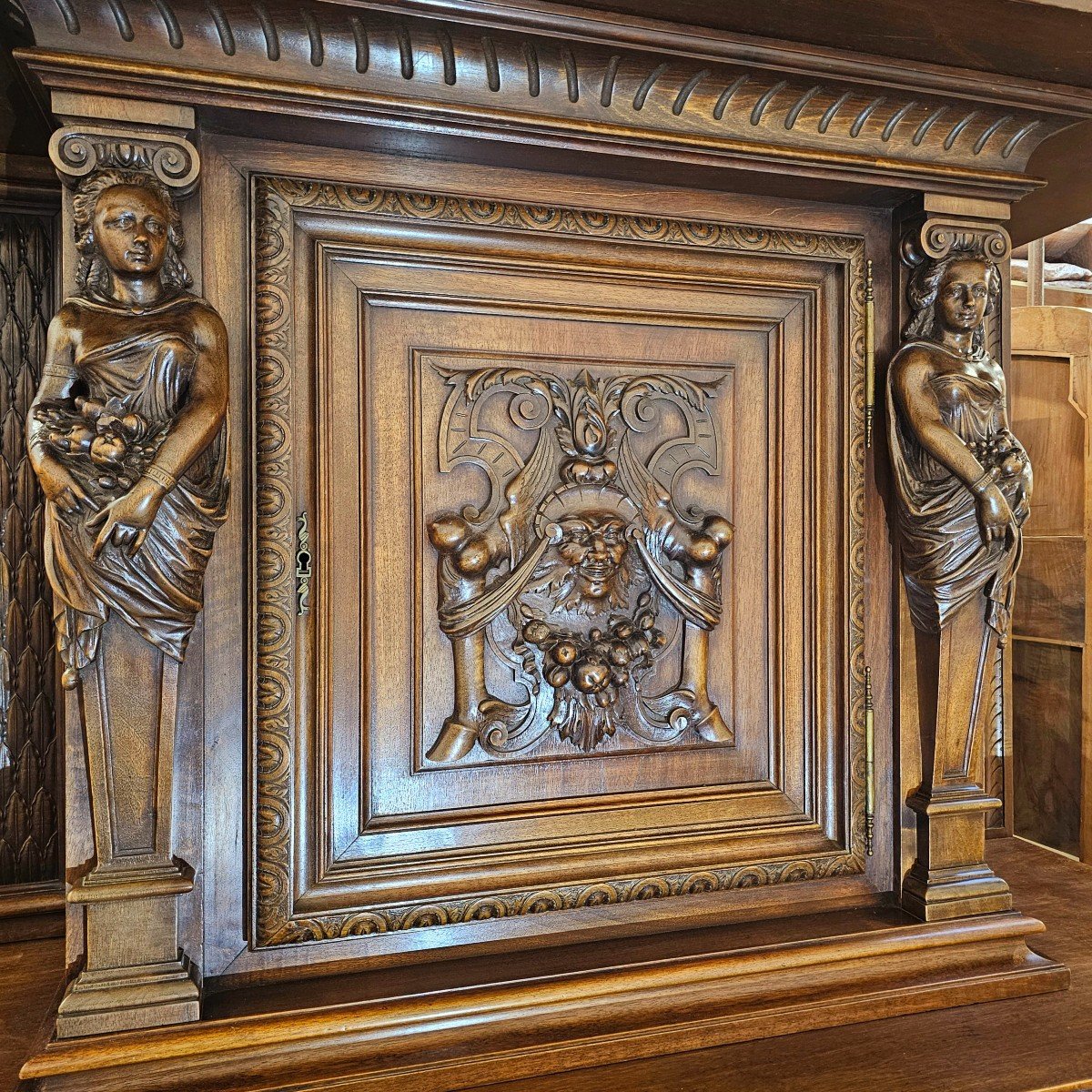 Large Neo-renaissance Style Buffet-photo-5