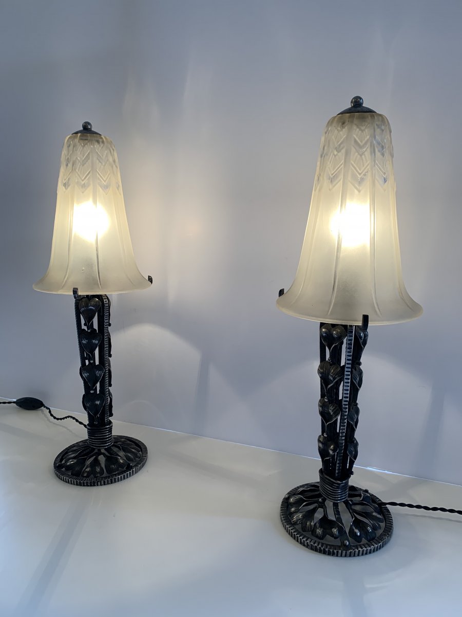 Pair Of Art Deco Lorrain Daum Patinated Wrought Iron Lamps (cat: Art Deco Lamp 1930)