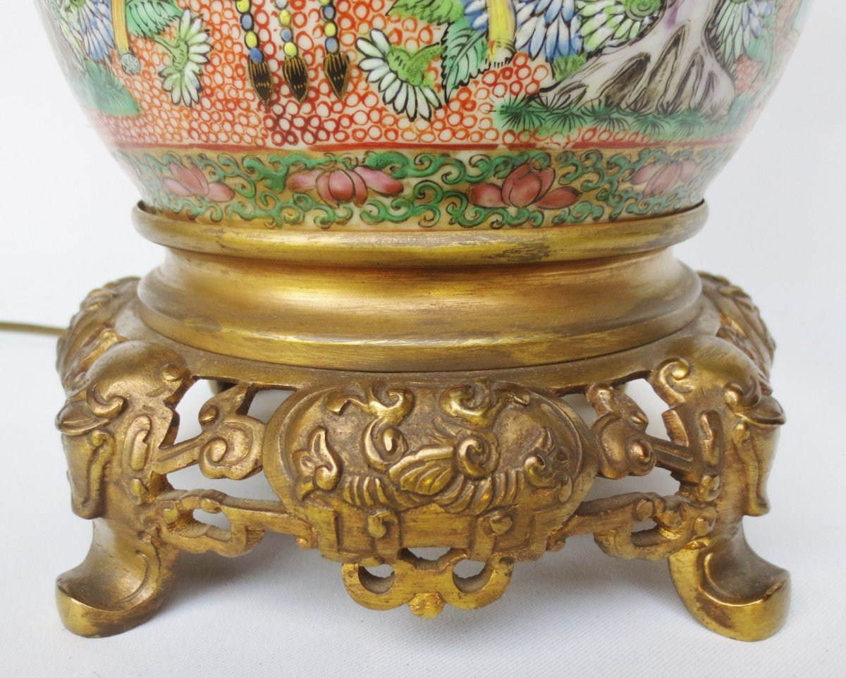 19th Century Chinese Porcelain Lamp.-photo-1