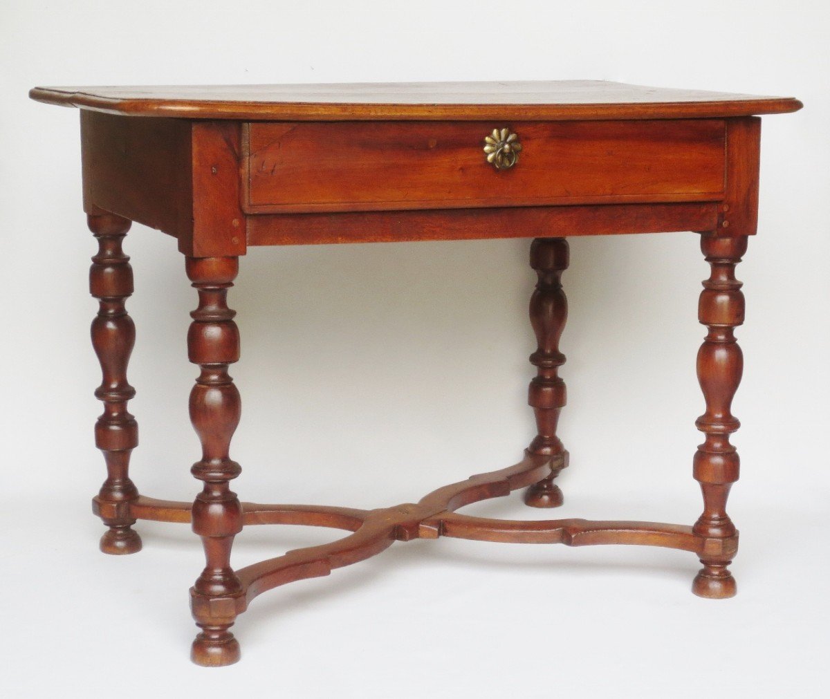 Louis XIV Table In Walnut. -photo-8